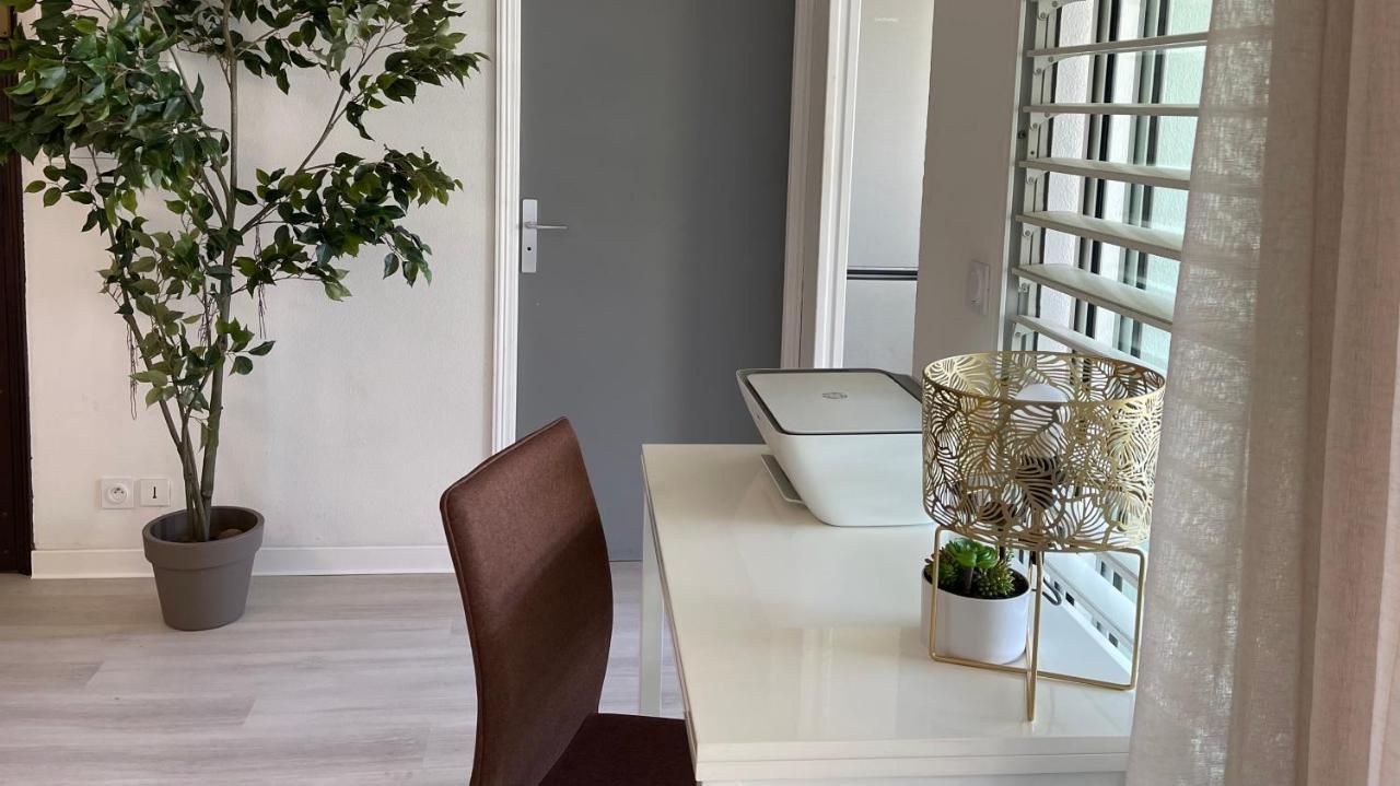 Jarry Entre Chien Et Loup Apartment เบย์-มาโอลต์ ภายนอก รูปภาพ